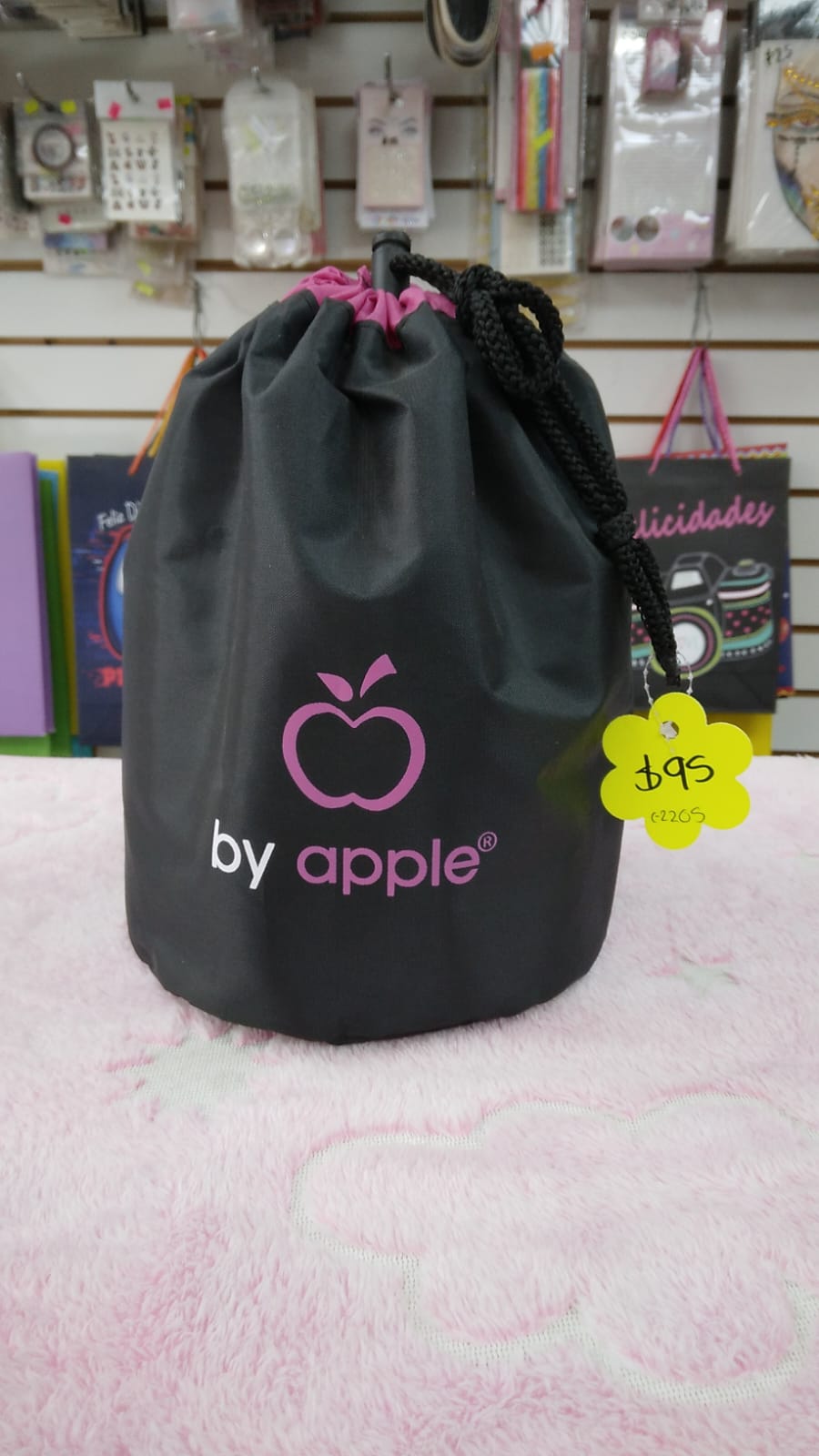 Cosmetiquera By Apple